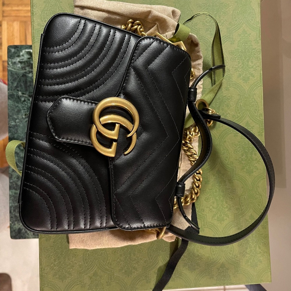 GG Marmont mini top handle bag
